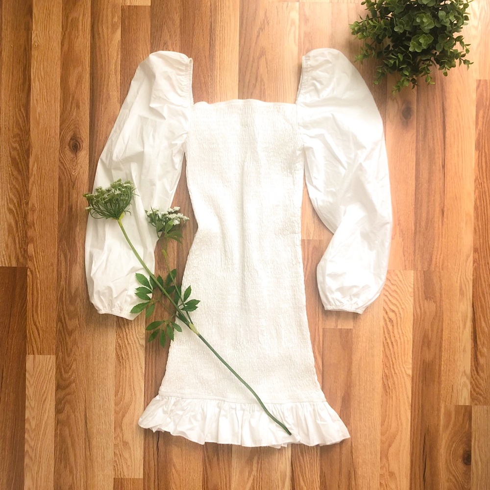 Puff sleeve shirred dress
